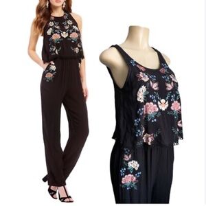 Skylar & Jade NWT Woman’s Black Floral Jumpsuit. Size Medium.